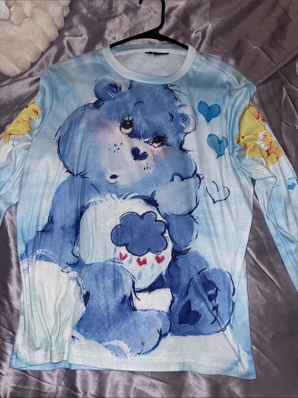 Blue Bear Graphic Long-Sleeve Women’s Top